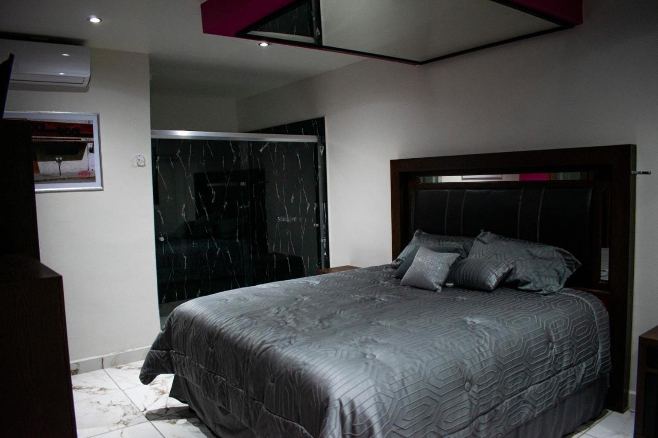 Suites Motel La Frontera سيوداد خواريز المظهر الخارجي الصورة