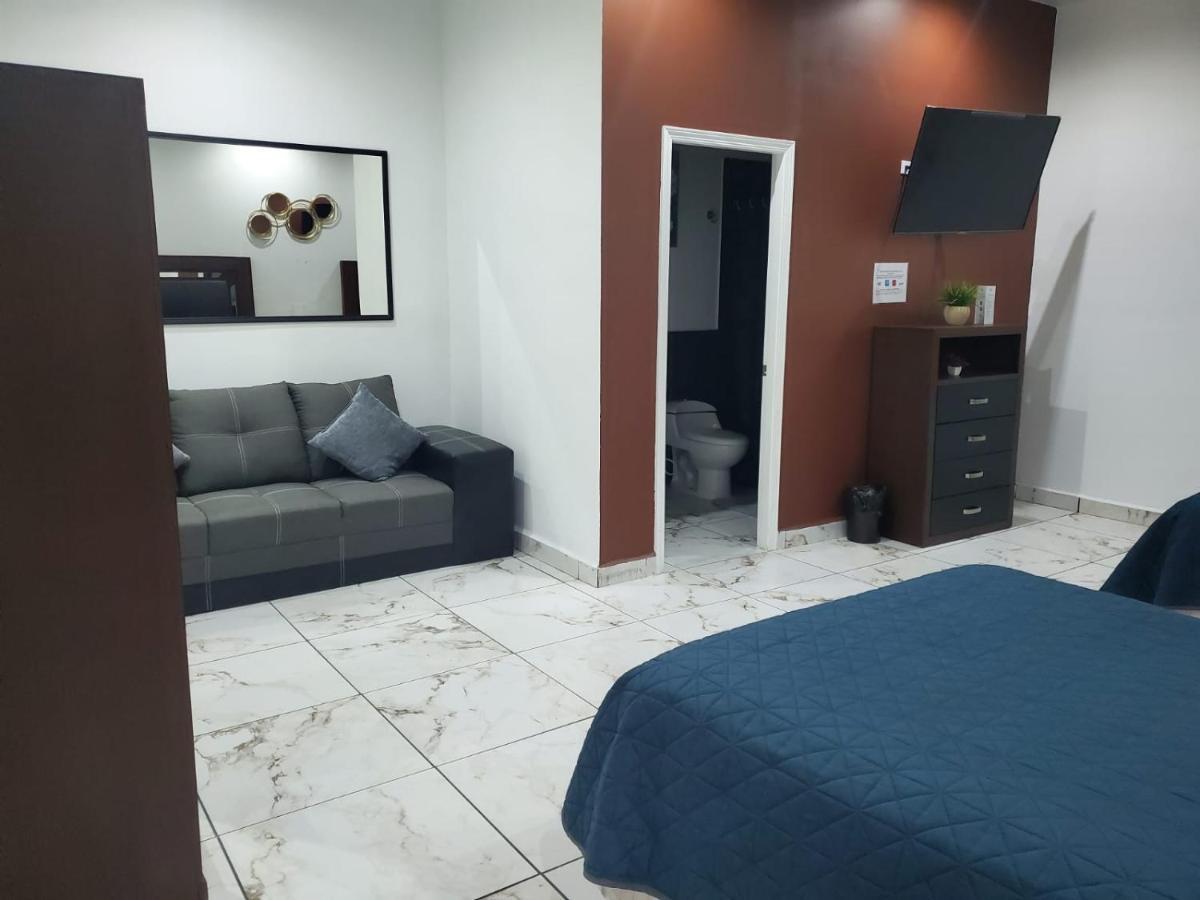 Suites Motel La Frontera سيوداد خواريز المظهر الخارجي الصورة