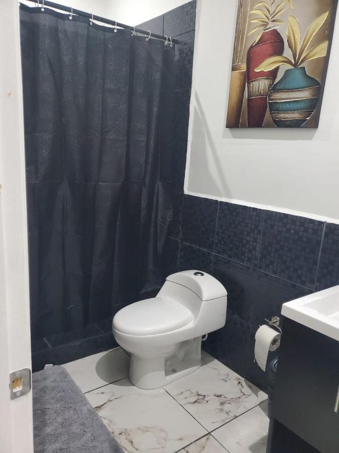 Suites Motel La Frontera سيوداد خواريز المظهر الخارجي الصورة